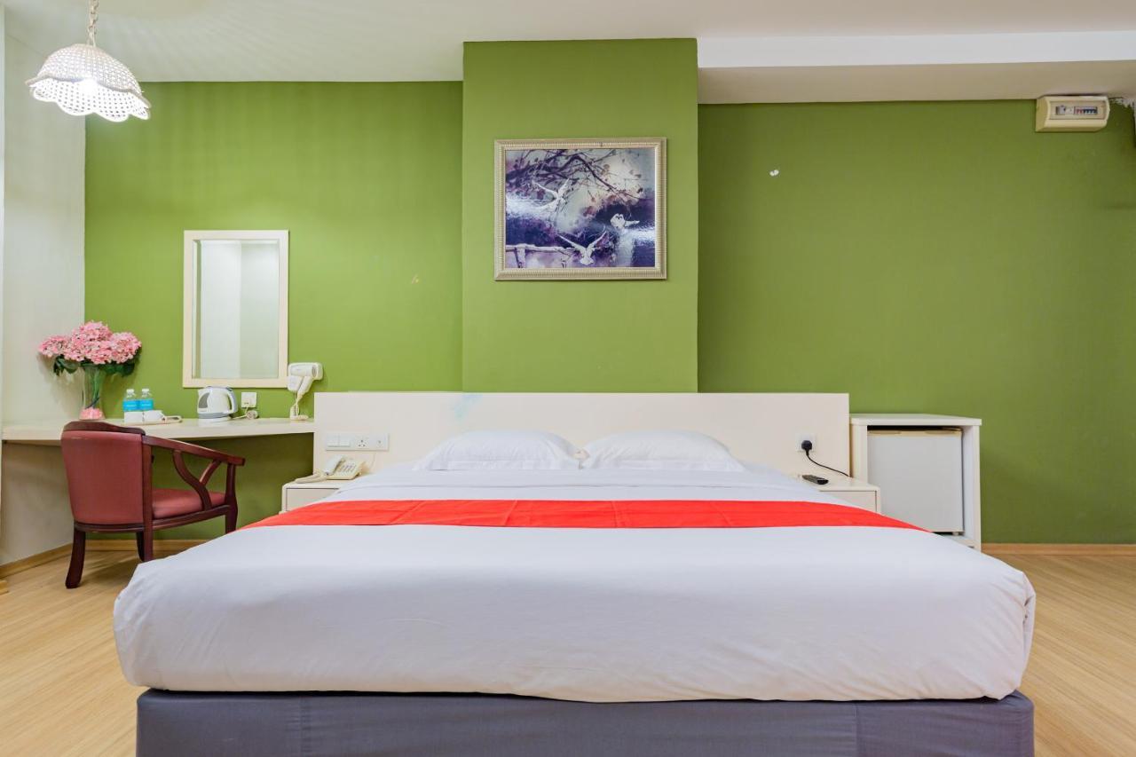 Hotel 101 Permas Jaya Johor Bahru Eksteriør billede
