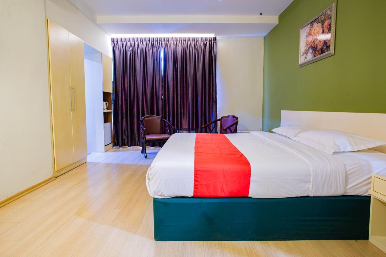 Hotel 101 Permas Jaya Johor Bahru Eksteriør billede
