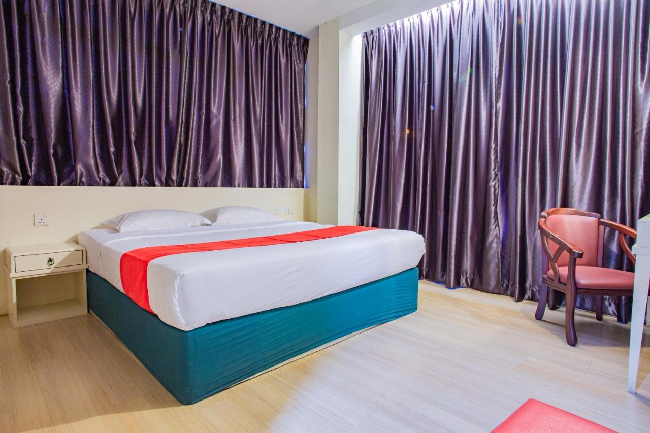 Hotel 101 Permas Jaya Johor Bahru Eksteriør billede