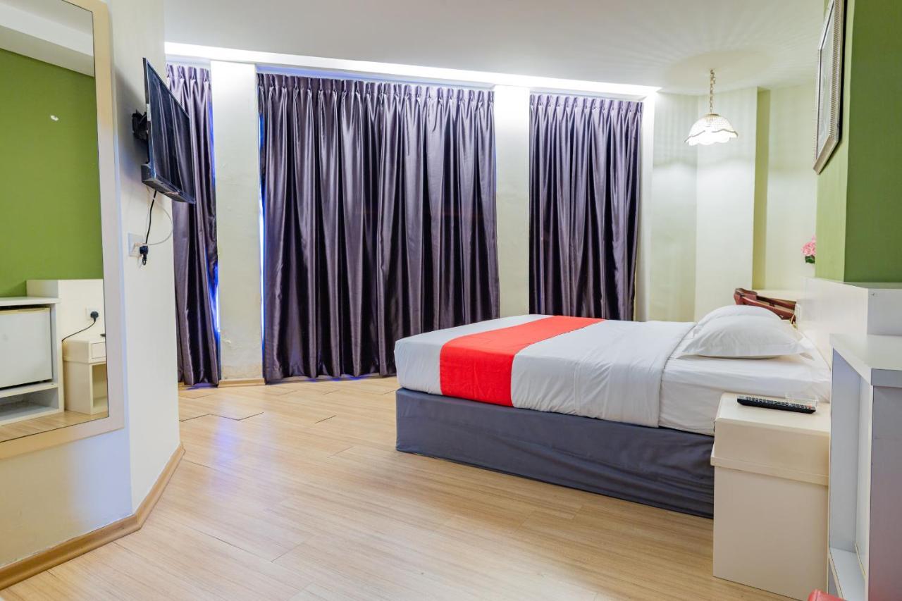 Hotel 101 Permas Jaya Johor Bahru Eksteriør billede